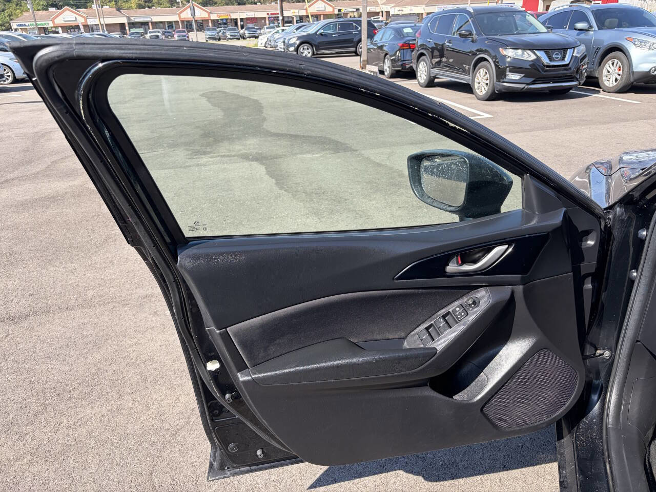 Used 2016 MAZDA MAZDA3 i Sport w/ Preferred Equipment Package image 13