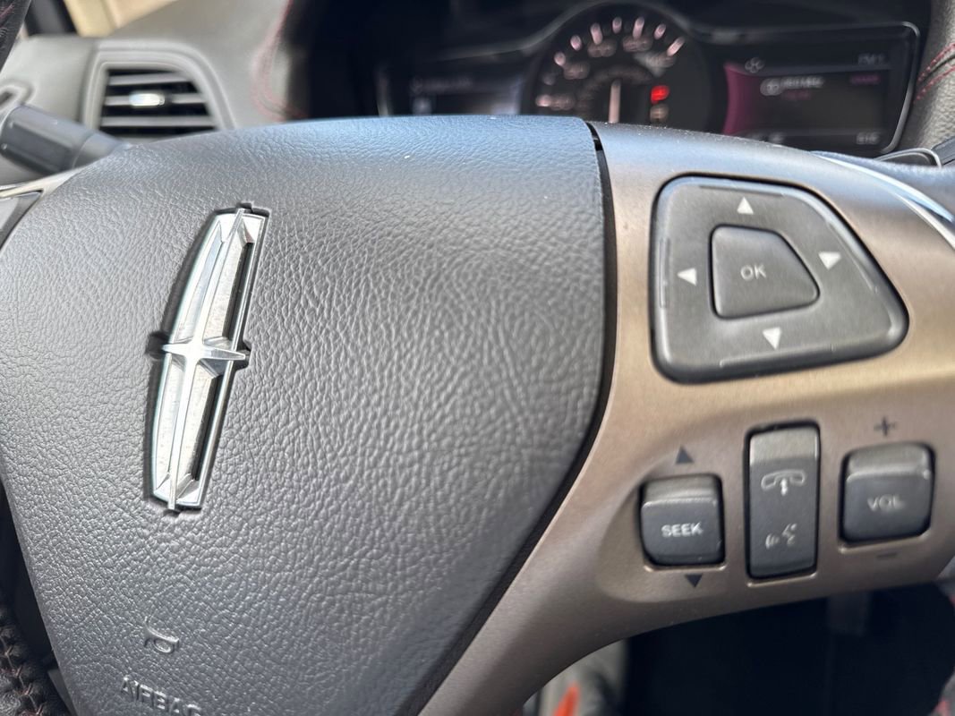 Used 2015 Lincoln MKX w/ Equipment Group 102A AWD/4WD image 24