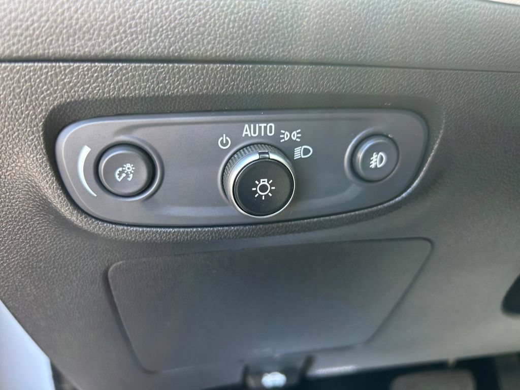Used 2023 Buick Encore GX Select FWD image 26