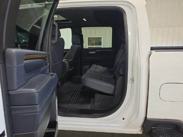 Used 2024 Chevrolet Silverado 3500 High Country w/ Technology Package AWD/4WD image 25