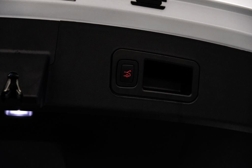 Used 2020 Tesla Model S Long Range image 42