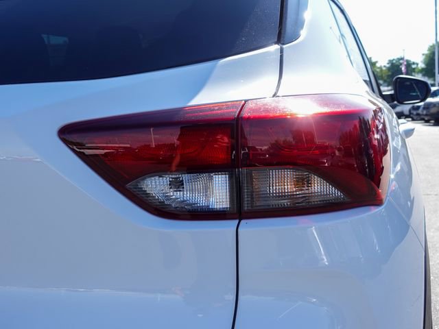 Used 2025 Chevrolet TrailBlazer LS w/ LS Convenience Package image 6