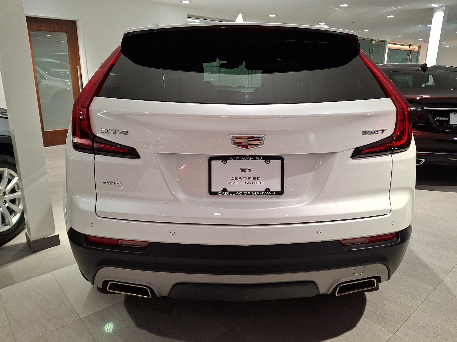 Certified 2023 Cadillac XT4 Premium Luxury w/ Cold Weather Package AWD/4WD image 3