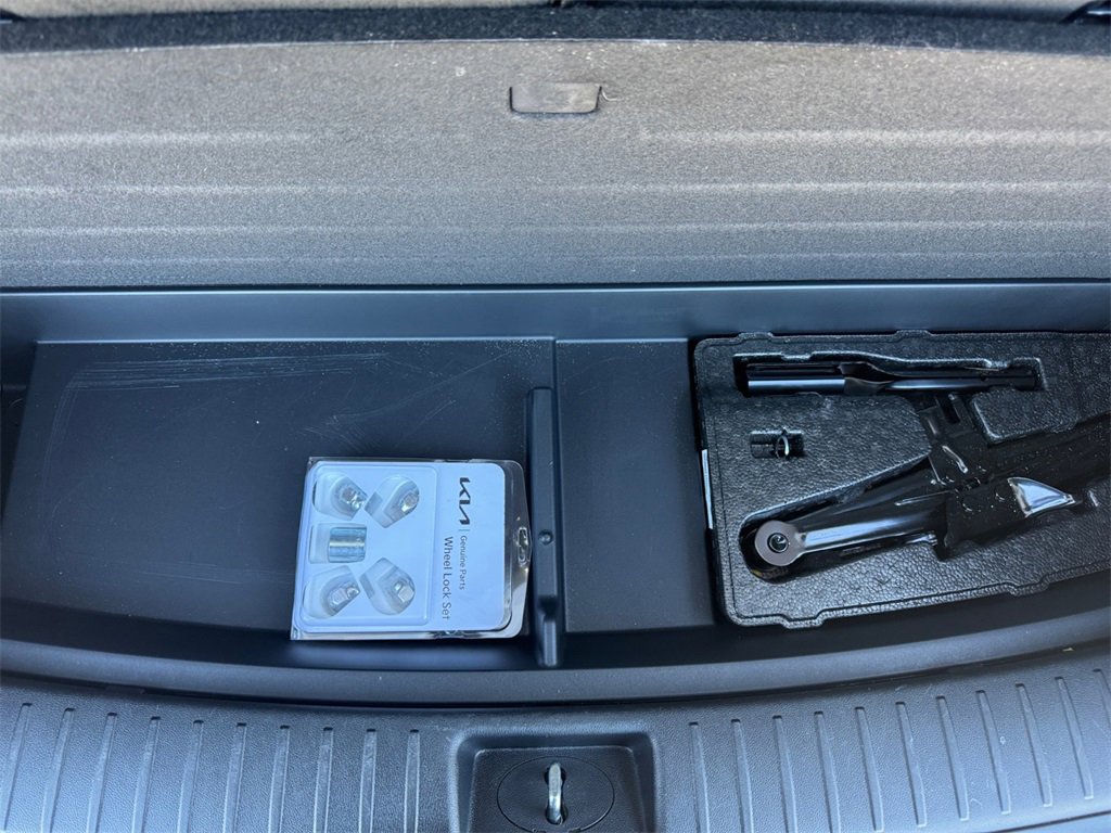 Used 2025 Kia Sorento SX Prestige image 16