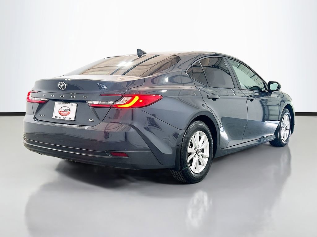 Used 2025 Toyota Camry LE w/ Convenience Package FWD image 4