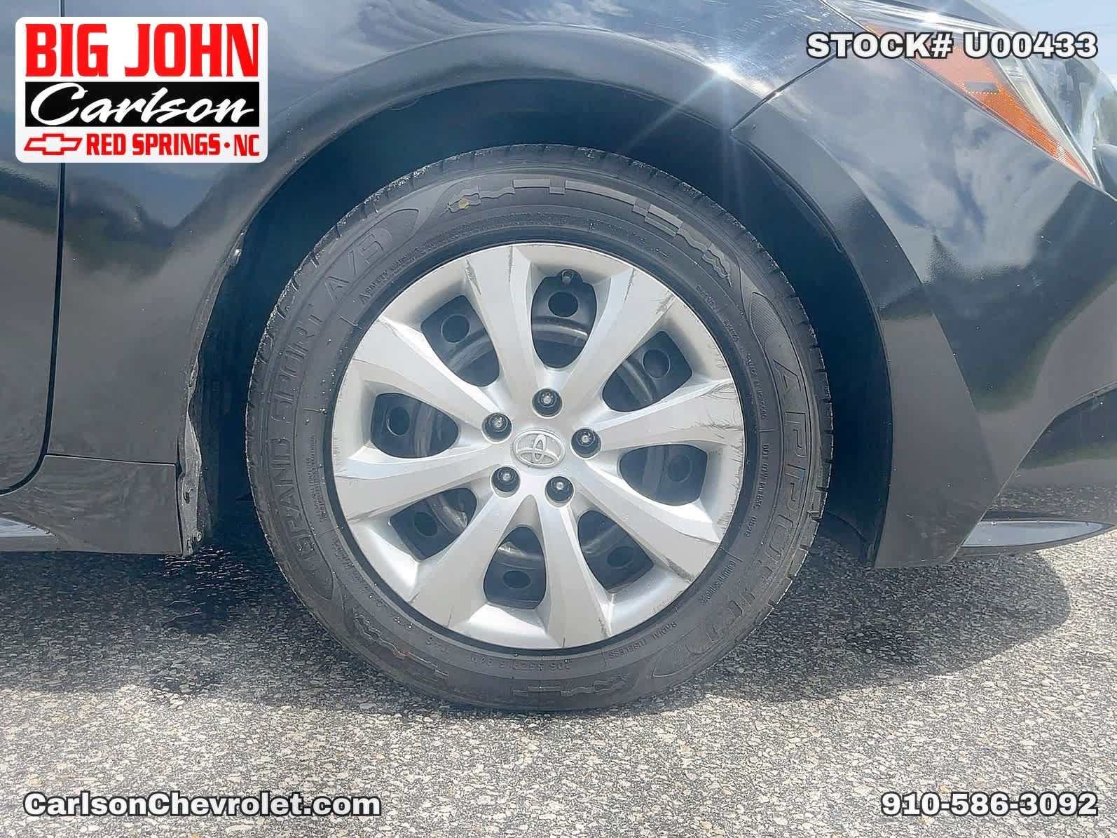 Used 2020 Toyota Corolla LE FWD image 37