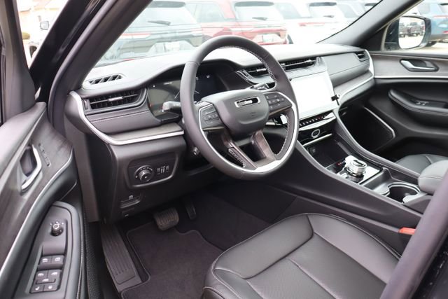 New 2026 Jeep Grand Cherokee Limited image 13