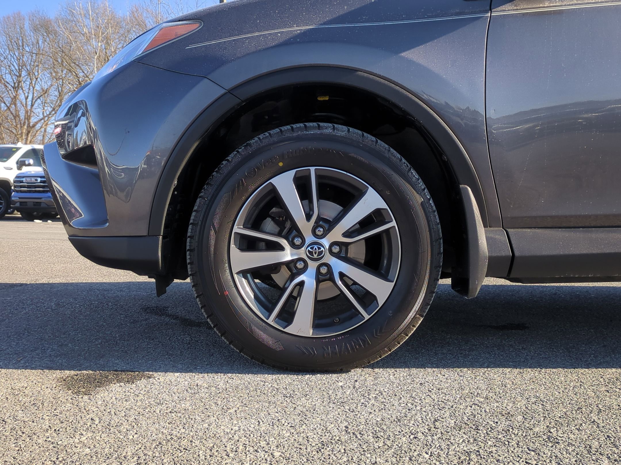 Used 2017 Toyota RAV4 XLE image 16