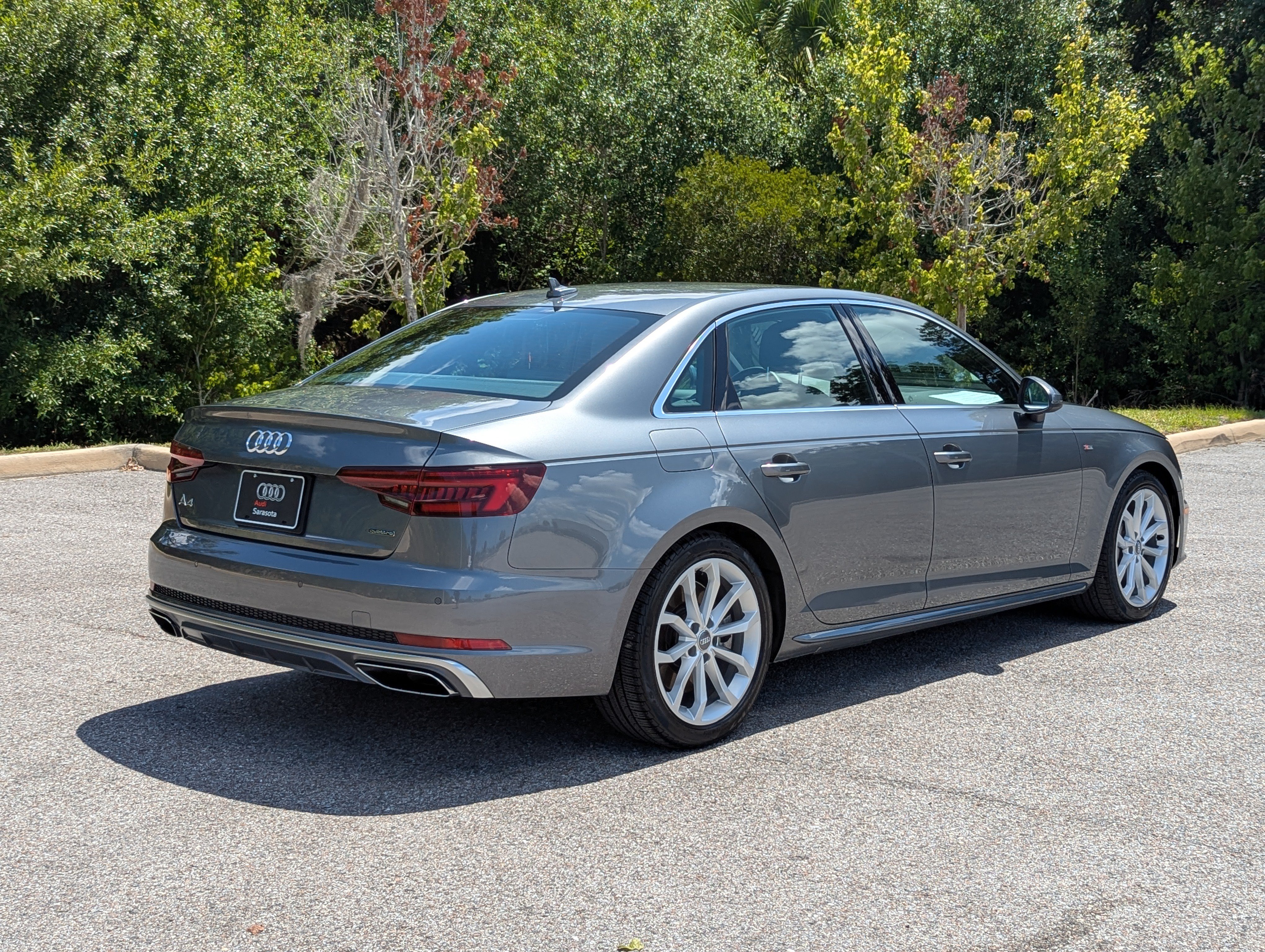 Used 2019 Audi A4 2.0T Premium Plus w/ Premium Plus Package AWD/4WD image 3