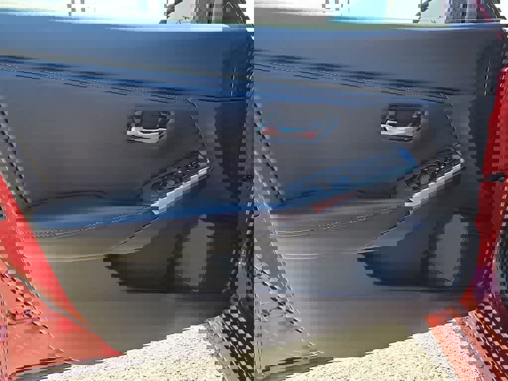 Used 2022 Nissan Sentra SR w/ Trunk Package image 12