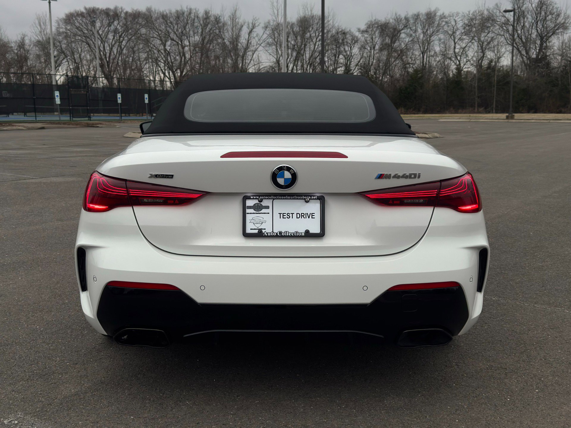 Used 2025 BMW 440i xDrive Convertible w/ Premium Package image 14