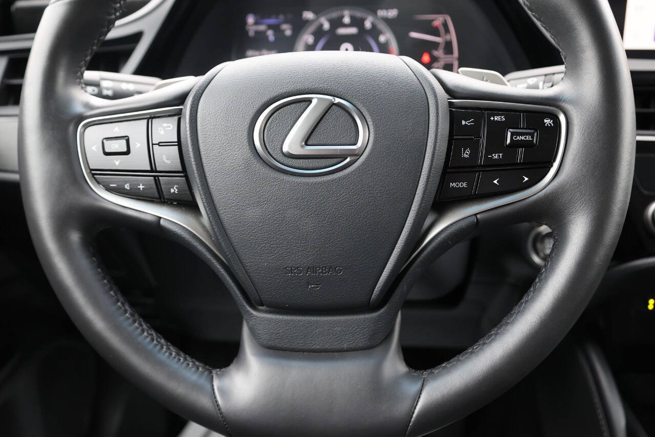 Used 2023 Lexus ES 250 w/ Premium Package AWD/4WD image 18