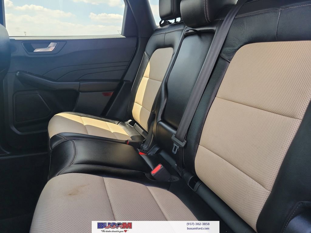 Certified 2022 Ford Escape Titanium w/ Titanium Elite Package AWD/4WD image 11