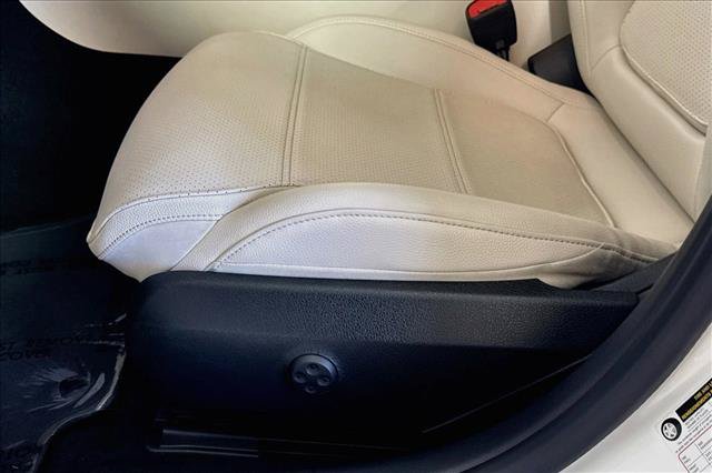 Used 2024 Mercedes-Benz C 300 Sedan image 18