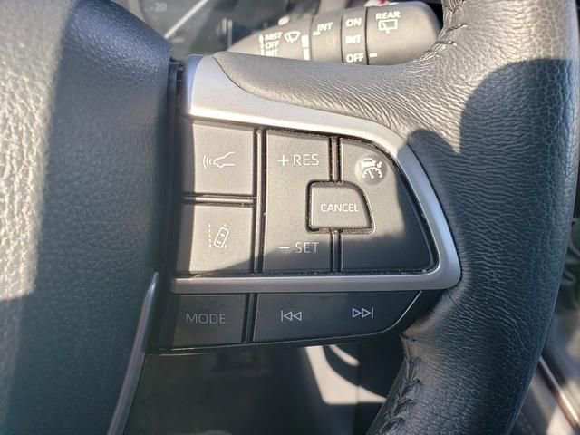 Used 2024 Toyota Sienna XLE FWD image 19
