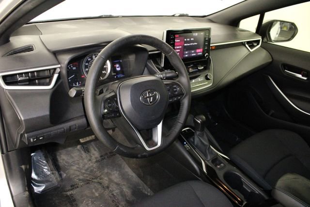 Used 2020 Toyota Corolla SE FWD image 19