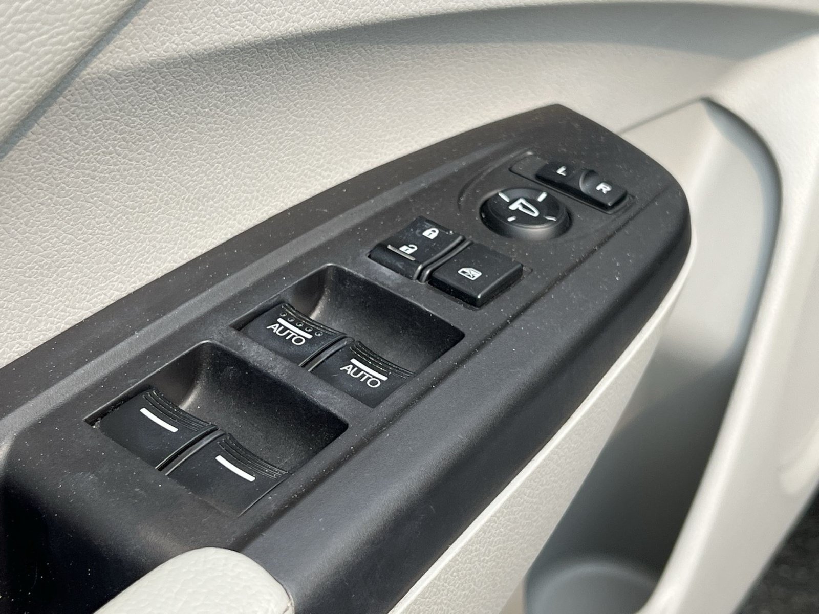 Used 2017 Acura RDX FWD image 16