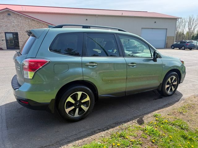 Used 2017 Subaru Forester 2.5i Premium w/ All-Weather Package AWD/4WD image 4