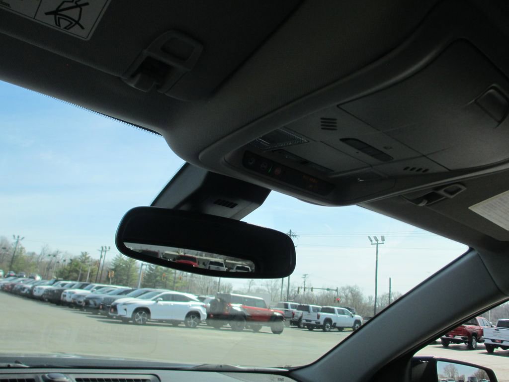 Used 2022 GMC Terrain AT4 w/ Infotainment Package II image 30