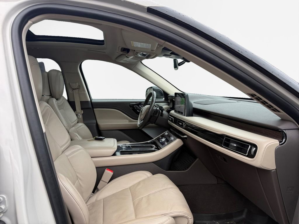 Used 2021 Lincoln Aviator Grand Touring w/ Equipment Group 301A image 26