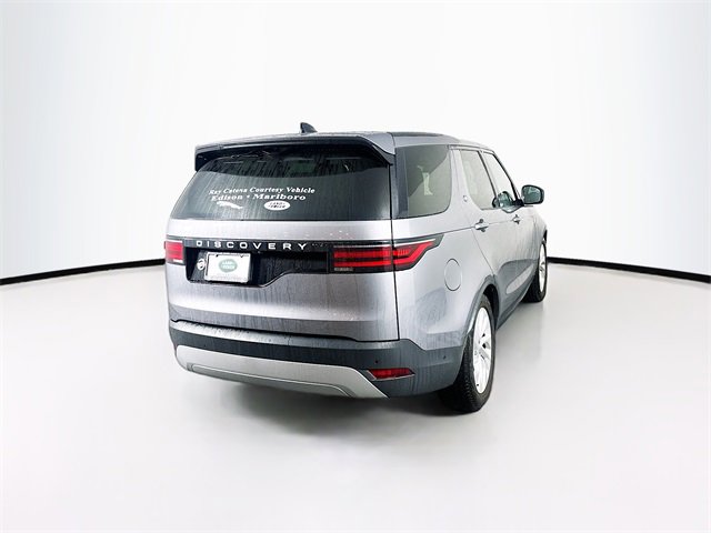 Used 2024 Land Rover Discovery S image 5
