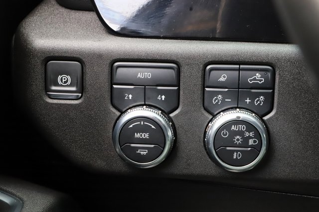 Used 2025 GMC Sierra 1500 SLT image 36