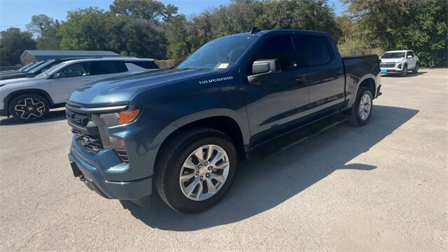 Used 2024 Chevrolet Silverado 1500 Custom image 4