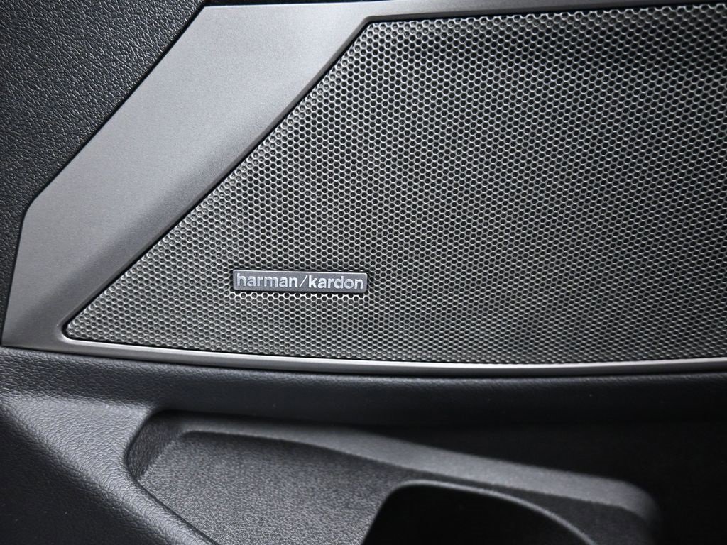 Used 2025 BMW 330i xDrive Sedan image 21