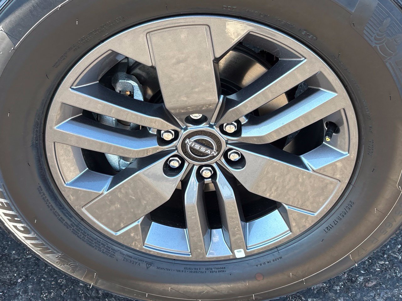 New 2027 Nissan Frontier SV RWD image 10