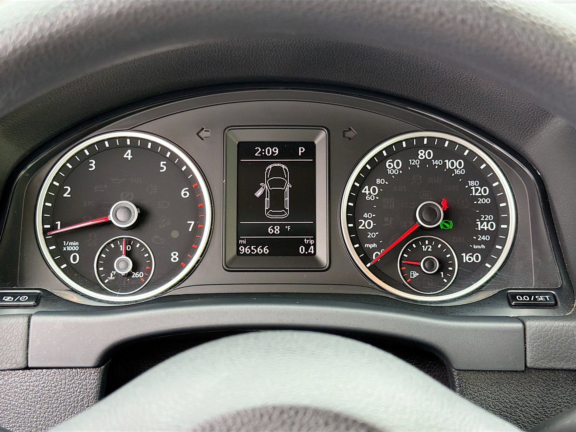 Used 2017 Volkswagen Tiguan Limited image 34