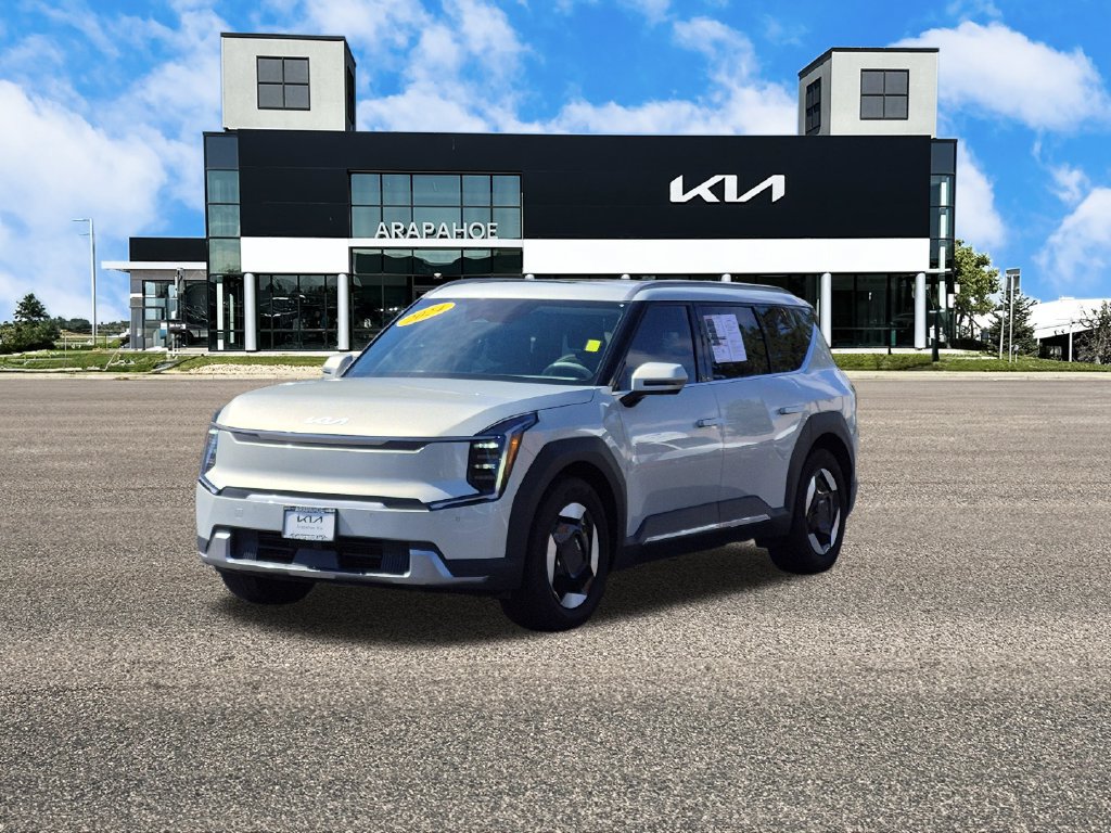 Certified 2024 Kia EV9 Wind AWD/4WD image 4