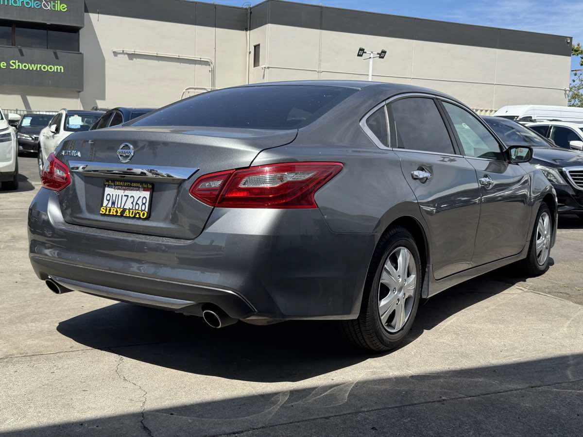Used 2018 Nissan Altima 2.5 S FWD image 12