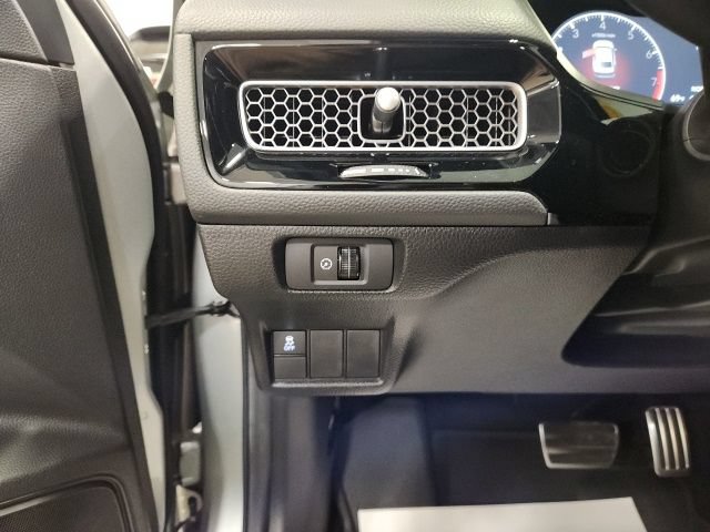 Certified 2025 Honda Civic Sport image 18