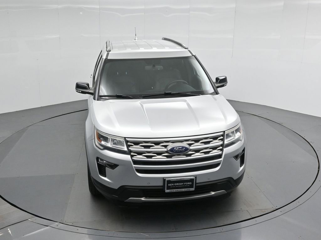 Certified 2018 Ford Explorer XLT w/ Equipment Group 202A image 38