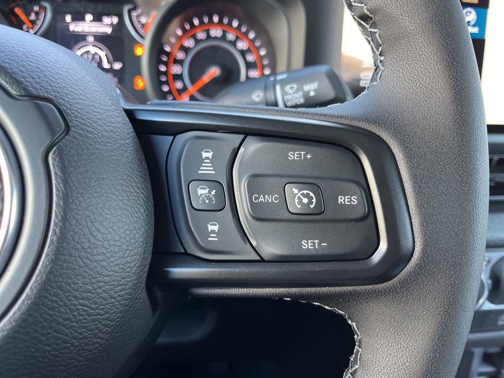 New 2026 Jeep Gladiator Sport AWD/4WD image 32
