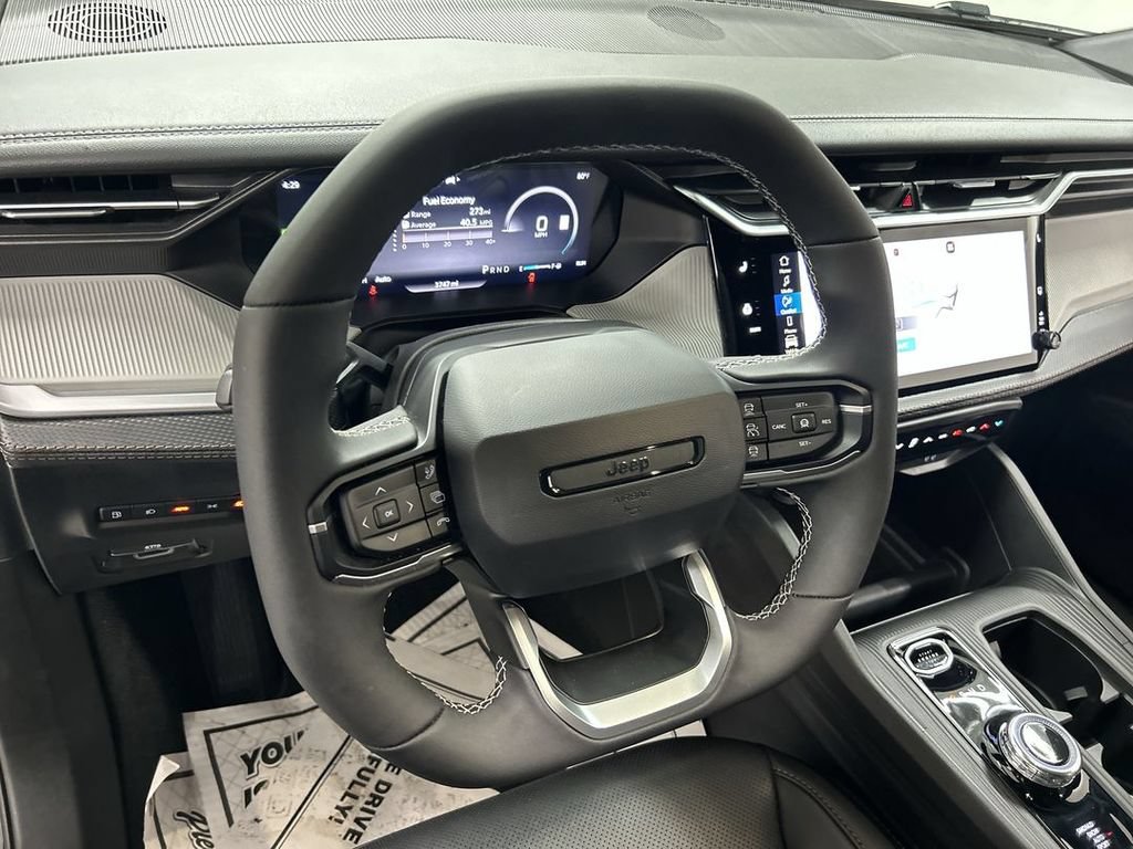 Used 2026 Jeep Cherokee Limited AWD/4WD image 4