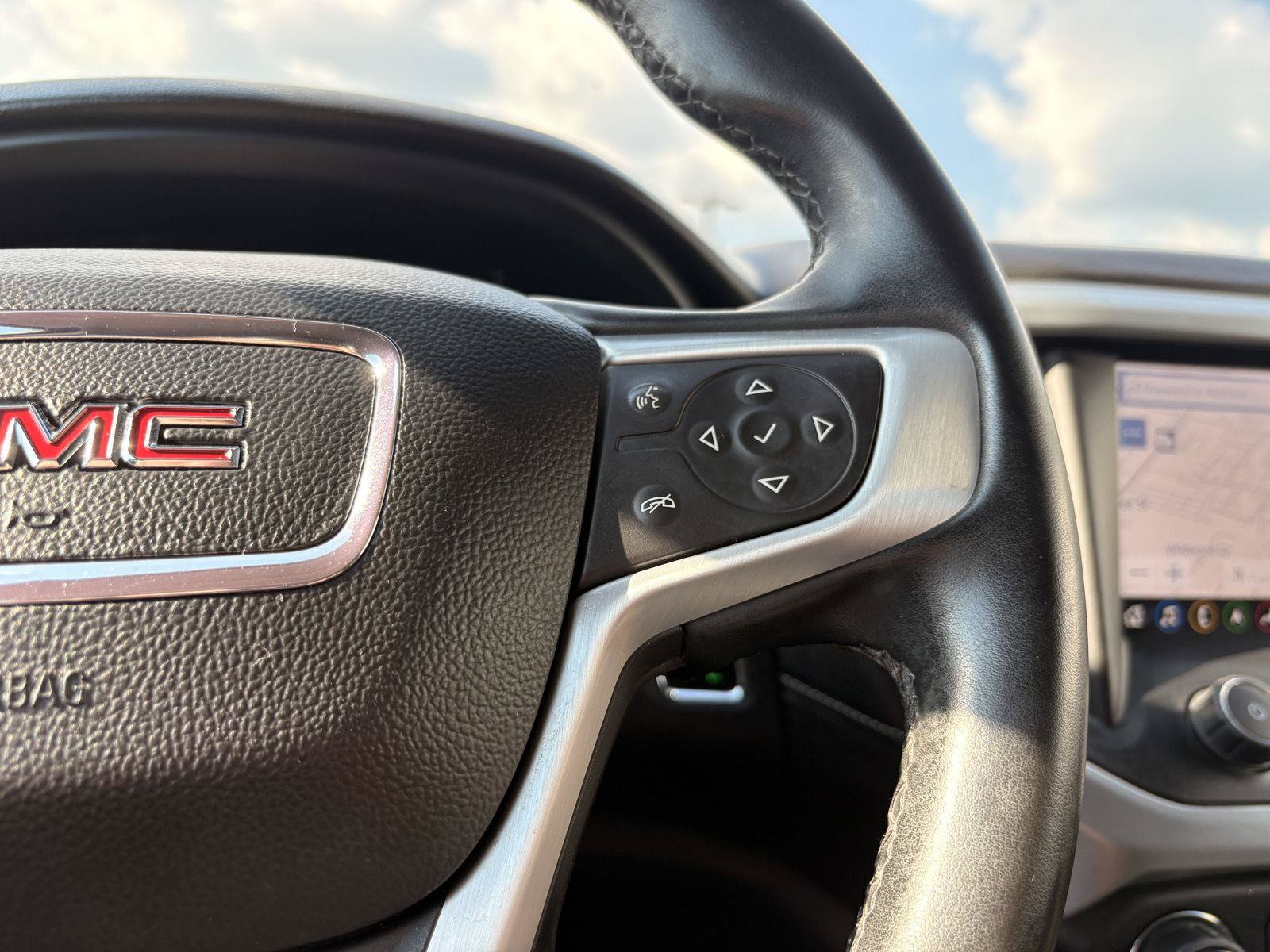 Used 2023 GMC Acadia SLT AWD/4WD image 46