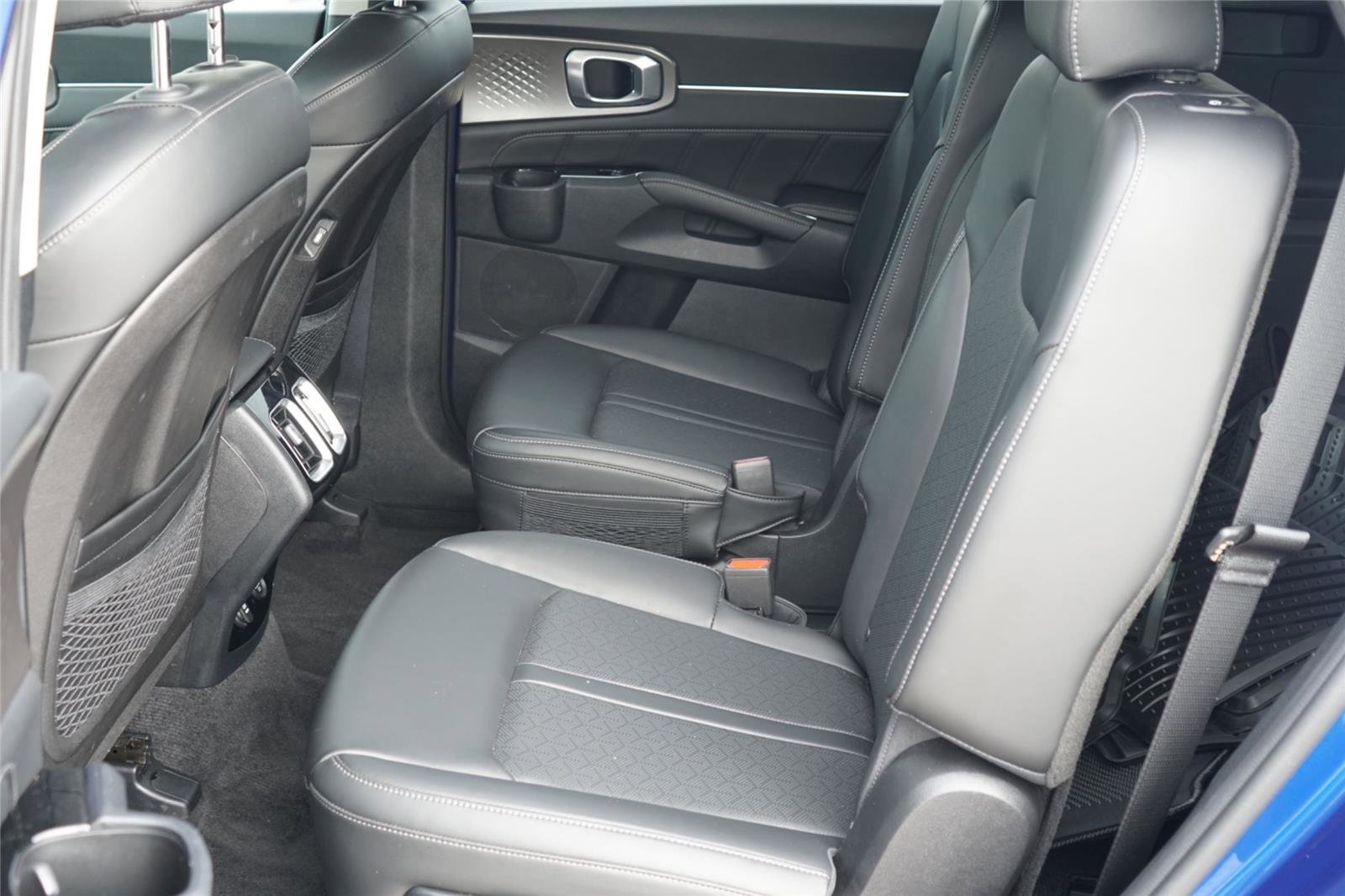 Used 2023 Kia Sorento SX AWD/4WD image 23