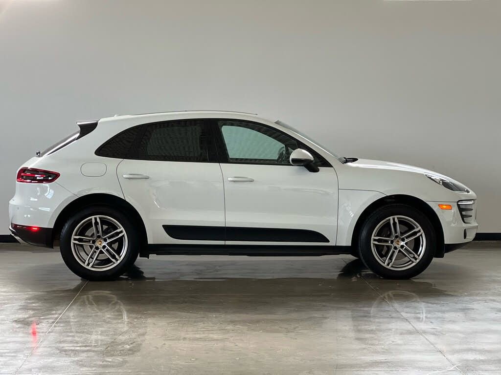 Used 2017 Porsche Macan image 8