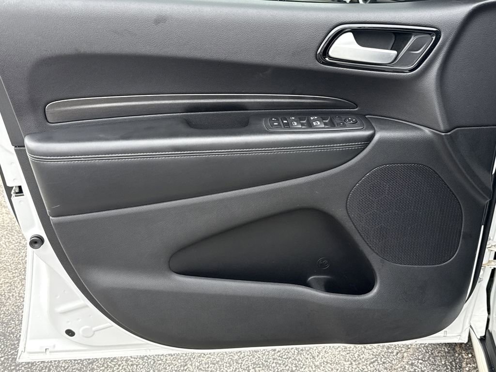 Used 2023 Dodge Durango SXT image 11