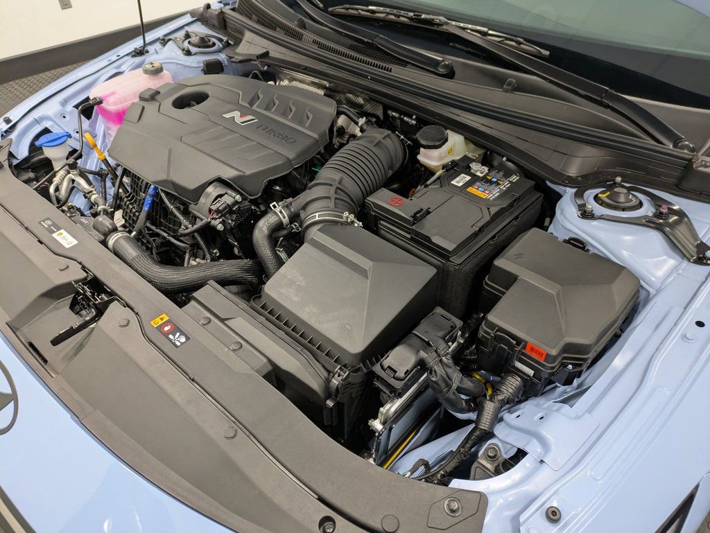 Used 2025 Hyundai Elantra N Base image 30