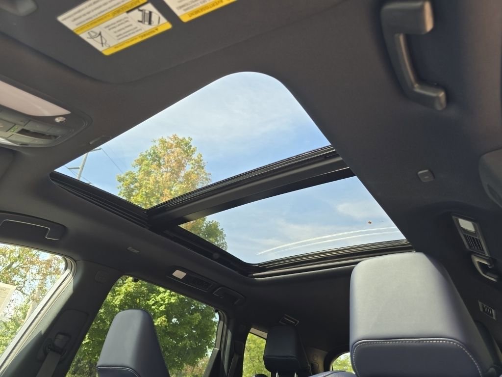 New 2026 INFINITI QX60 Sport w/ Dark Cargo Package image 3