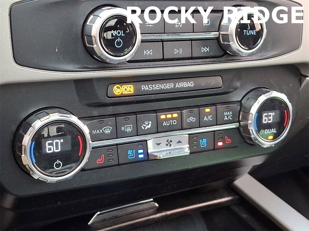 Used 2022 Ford F250 Lariat w/ Black Appearance Package image 21