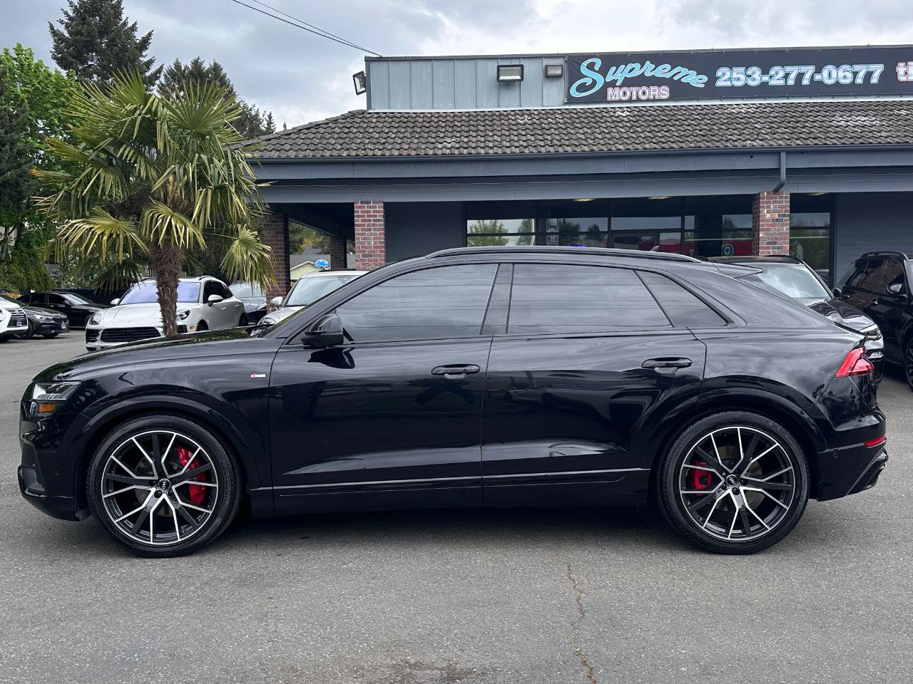 Used 2021 Audi Q8 Prestige w/ Prestige Package AWD/4WD image 9