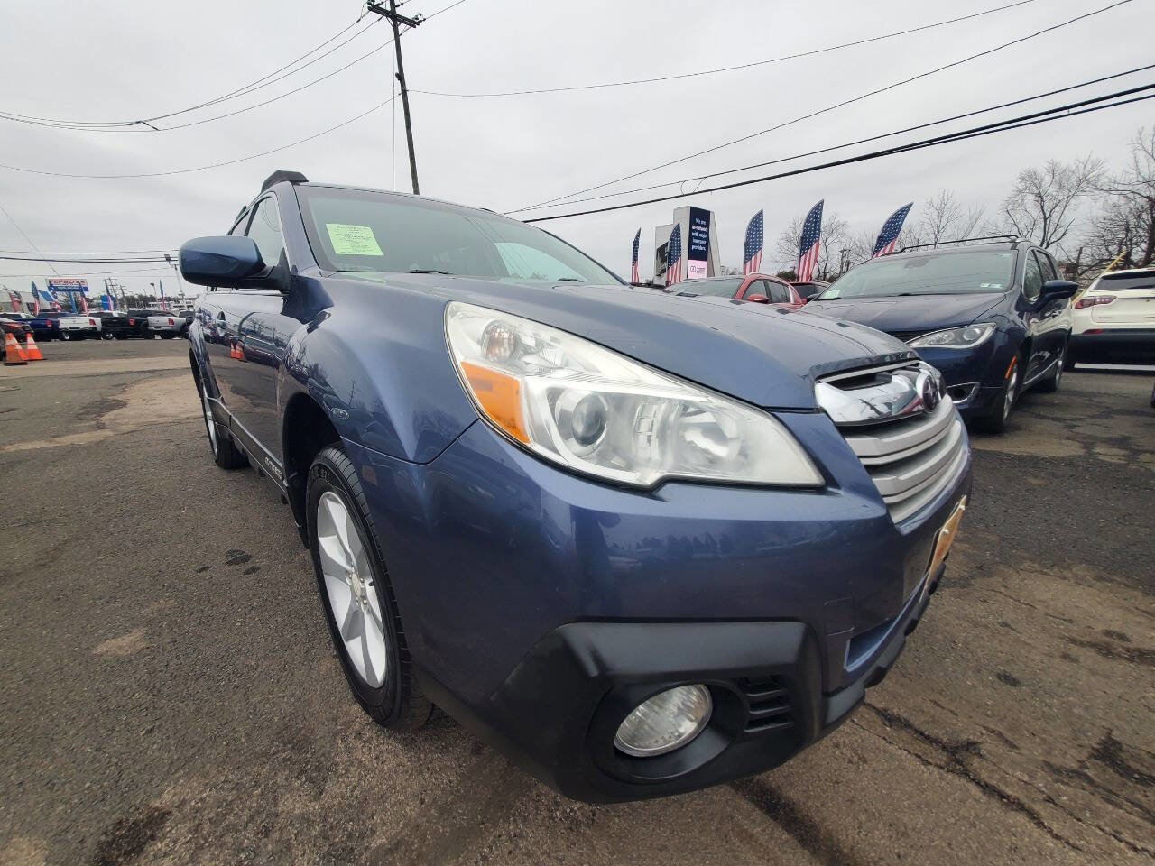 Used 2014 Subaru Outback 2.5i Premium AWD/4WD image 7