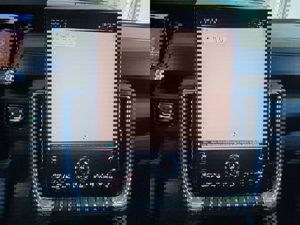 Certified 2025 GMC Yukon Denali image 14