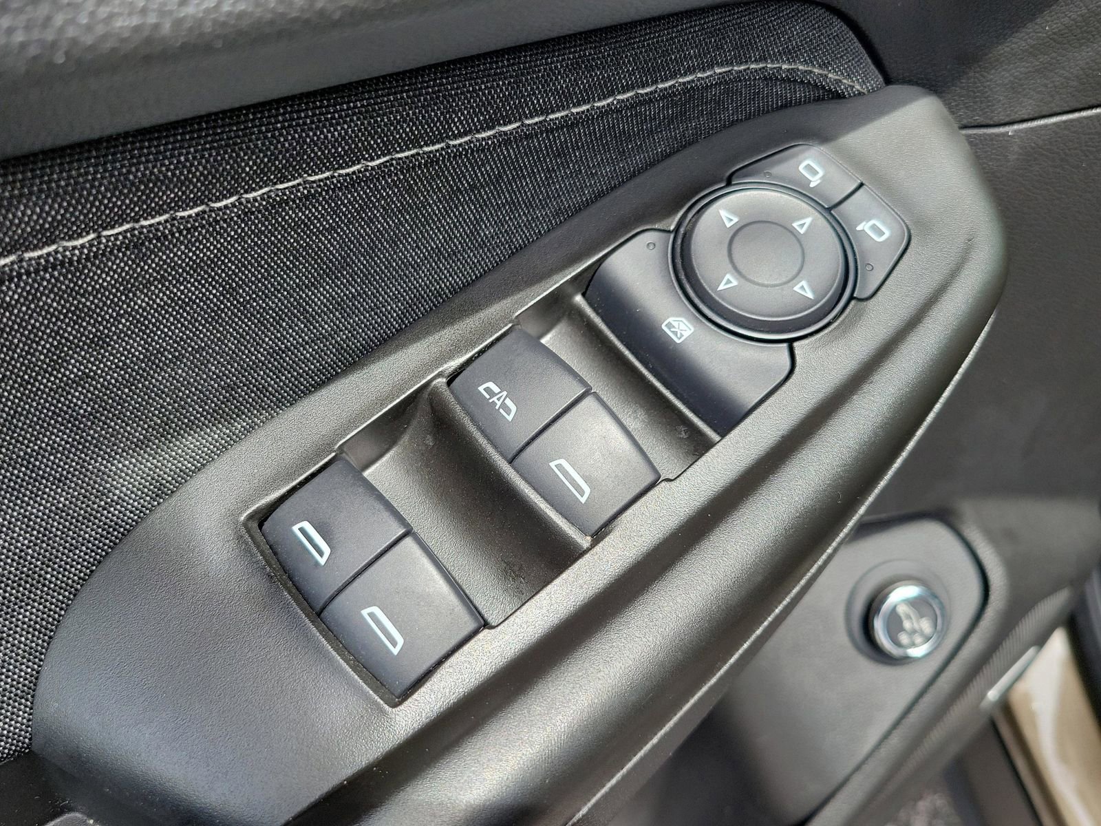 Used 2021 Chevrolet TrailBlazer ACTIV w/ Sun and Liftgate Package AWD/4WD image 32