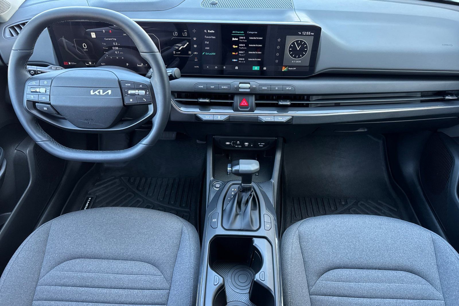 Used 2025 Kia K4 EX image 15