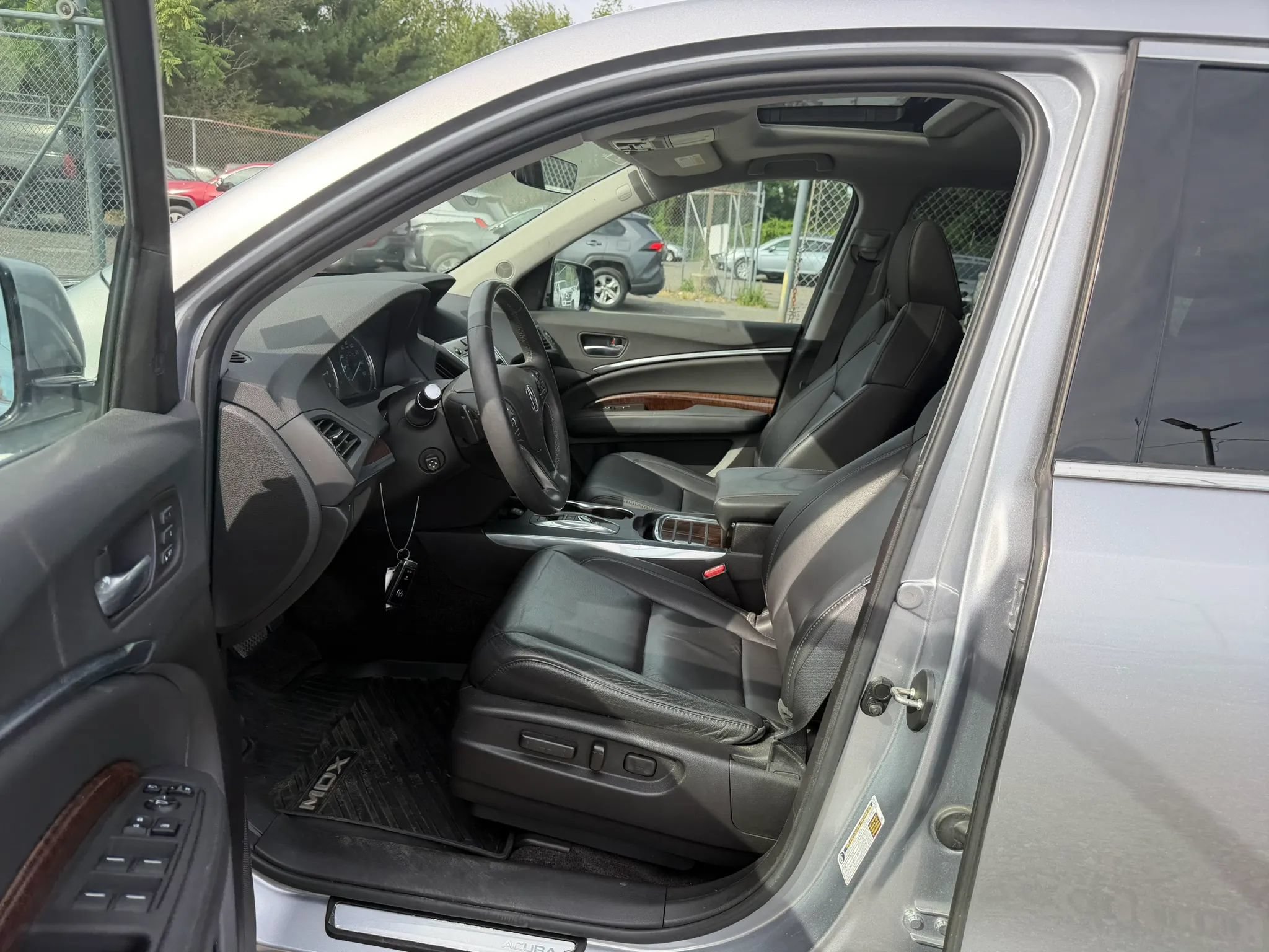 Used 2017 Acura MDX FWD w/ Technology Package image 23