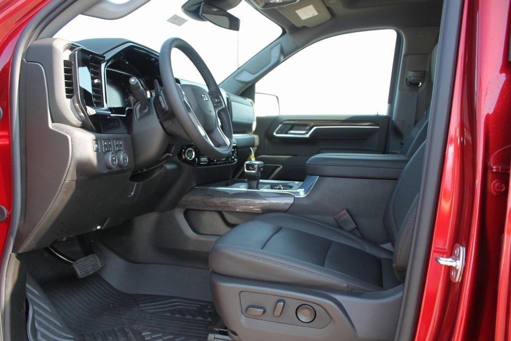 New 2026 Chevrolet Silverado 1500 RST w/ RST All Star Premium Package image 11